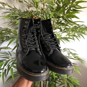 Doc Dr. Martens Zavala Black Patent Leather Combat Boots Chunky Platform Lug Sole Ankle Lace up US Women 9 #gothic #biker #whimsygoth #grunge #streetwear NEW w/o tags thumbnail 2