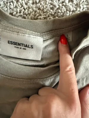 Essentials Tshirt Tan Size L thumbnail 2