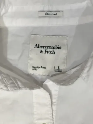 Abercrombie & Fitch White Oversized Button Down Shirt Women’s Small thumbnail 7