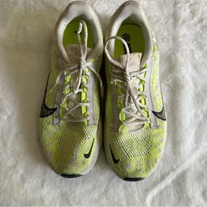 Nike Women's SuperRep Go 3 Flyknit Sneakers Neon Yellow White Size 7 thumbnail 10