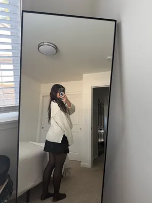 Boutique Off white sweater thumbnail 2
