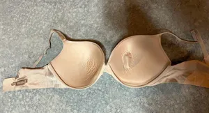Skims bra thumbnail 2