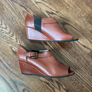 Anne Klein brown wedges thumbnail 2