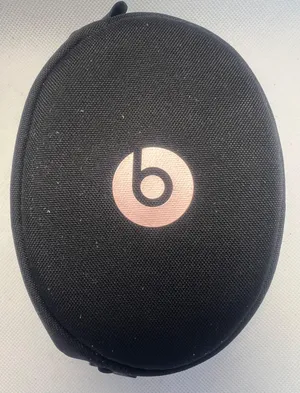 Beats by Dr. Dre | Beats headphone/earphone case.  thumbnail 1