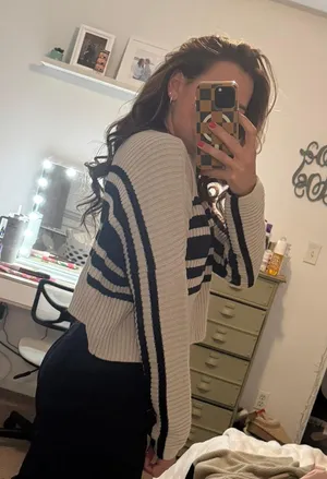 Hollister Women’s Tan/brown Sweater thumbnail 3