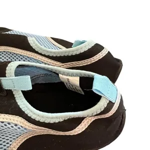 Women's Size Small 5-6 Water Shoes Black Light Blue Gray Slip On Water Resistant thumbnail 3