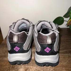 Columbia Techlite Womens 7.5 Trail Hiking Gray‎ Pink Mesh Breathable Gorpcore thumbnail 6
