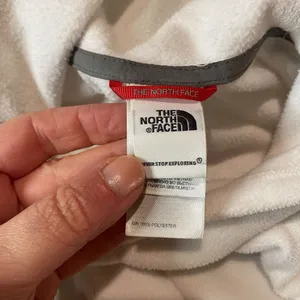 The North Face White Fleece Hoodie Women's‎ Size Medium Gorpcore Outdoors thumbnail 4