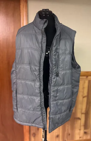 Puffer Vest thumbnail 1