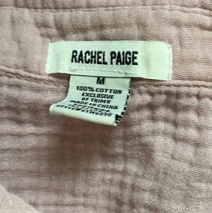 Pink button thumbnail 3