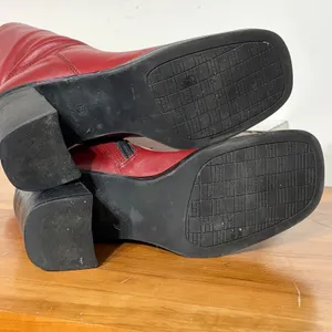 Tommy Hilfiger Vintage Y2K Red Leather Square Toe Block Heel Boots 8.5M Brazil thumbnail 8