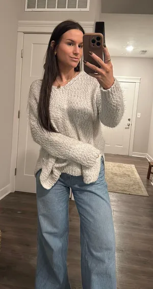 Sweater Size L thumbnail 1
