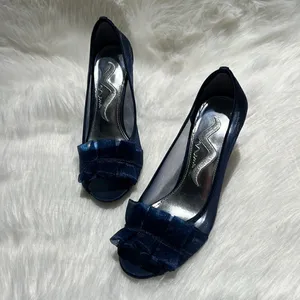 Nina raizel Navy Blue Sheer Ruffled pumps‎ Size 6M. B78 thumbnail 2