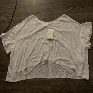 Boutique NWT Charlotte Avery White Short Sleeve Oversized Tshirt thumbnail 11