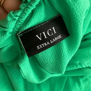 VICI‎ Atiana Satin Halter Maxi Dress Size XL Green thumbnail 2