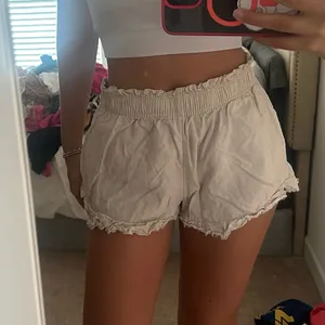 Aerie Beach Shorts thumbnail 1