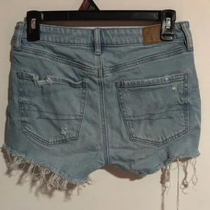 American Eagle Outfitters Distressed Shorts size 0 thumbnail 2