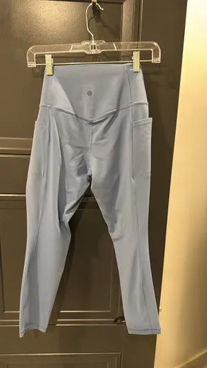 Athleta Women’s Leggings Salutation Stash Pocket 7/8 Medium thumbnail 3