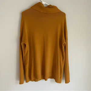 Cyrus Comfy Sweater! thumbnail 5