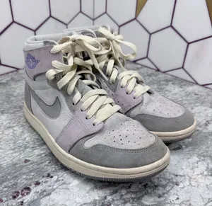 Nike Women's Air Jordan 1 Zoom CMFT Light Smoke Grey and Barely Grape Size 6.5 thumbnail 1