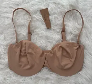 Skims Smoothing Intimates Strapless Bra Clay Size 32DDD thumbnail 1