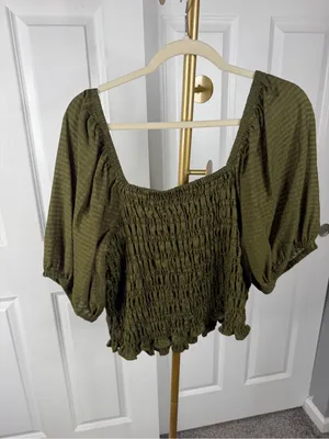 Old Navy Moss Green Smocked Puff Sleeve Top Size XL Fall Boho thumbnail 8