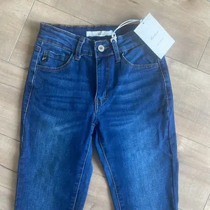 NWT KanCan Classic High Rise Super Skinny Jeans Sz 0 / 23 thumbnail 3