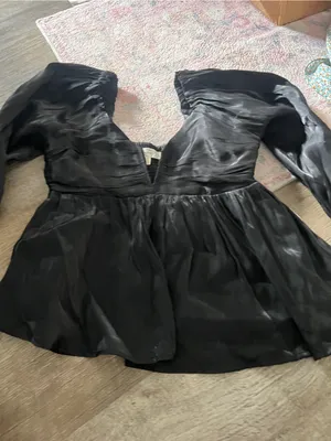 Entro small black top thumbnail 4