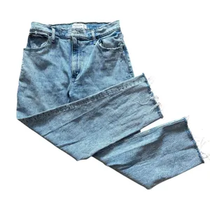 Abercrombie & Fitch Ultra High Rise 90s Straight Jean Curve Love Size 29 thumbnail 1