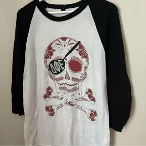 Tultex Delta Phi Epsilon Baseball Tee 3/4 Sleeve Pirate Skull Graphic DPhiE Casual thumbnail 12