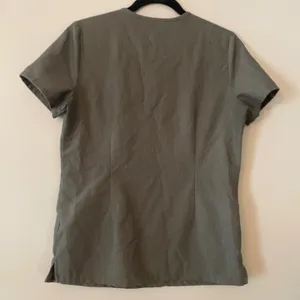 FIGS Graphite Gray Casma Scrub Top Uniform Nurse Doctor Women's size XS thumbnail 5