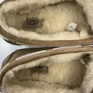 Ugg Women's Sz 11 Dakota Slipper Leather Nubuck Beige Tobacco Slip On Shoes 5612 thumbnail 6
