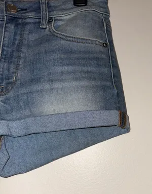 American Eagle High Waisted Shorts thumbnail 2
