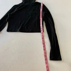 Madewell Black Ribbed Mock Neck Long Sleeve Crop Top Women’s M thumbnail 5