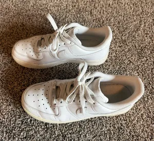 Nike Air Force thumbnail 1