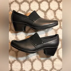 Clarks Collection Black Leather Suede Women's Heels 8.5 thumbnail 2