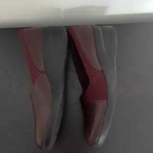 Clarks Women's Suttyn Walk‎ Leather Cushioned Wedge Heel Pumps Wine Size 12 M thumbnail 4