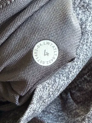 Lululemon Hotty Hot Short II *Long 4" Heather Lux Multi Black Size 4 thumbnail 7