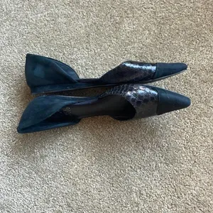 Vince Camuto 'Halia'‎ d'Orsay Pointy Toe Flat Black Suede Womens 5 thumbnail 3