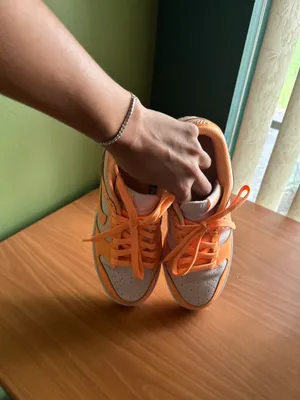 Nike Dunks thumbnail 4