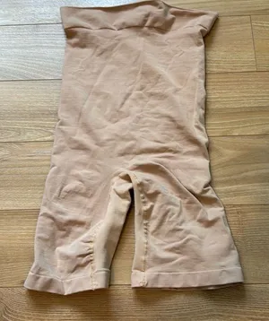 Intiwear biker short stockings sheer‎ tan size small thumbnail 1