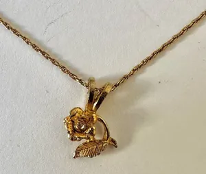 Trifari vintage gold tone flower pendant.necklace thumbnail 1