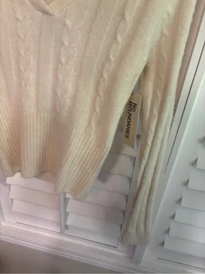 No Boundaries Cream Hoodie Size XS thumbnail 2