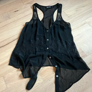 Fab’rik sheer size medium button down tank thumbnail 1