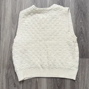 BDG Textured Cream Knit Vest Size Large Women’s Cotton blend Sweater thumbnail 3