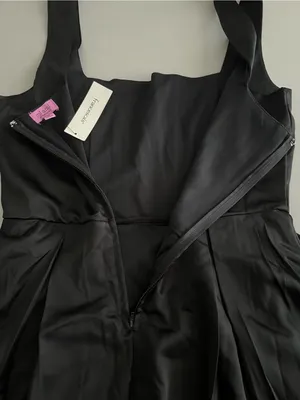 Francesca's NWT Emily Square Neck Bubble Hem Mini Dress - Black - Size M thumbnail 9