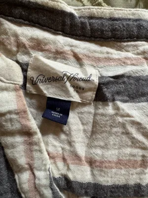 Universal Threads Top Striped thumbnail 2