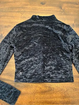 Lululemon All Aligned Mock Neck Long Sleeve Top Women’s 6 Crushed Velvet Black thumbnail 2