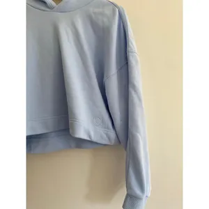 VUORI Sedona Crop Hoodie in Crystal Blue Size Small thumbnail 5