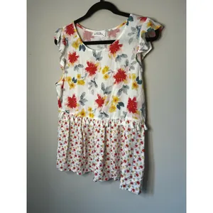Emily Wonder Floral Babydoll Blouse Beachy Cap Sleeves Tassel Trim Women's sz. M thumbnail 5